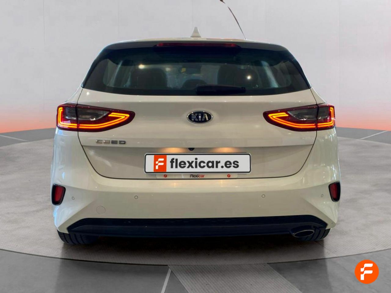 Foto Kia Ceed 9