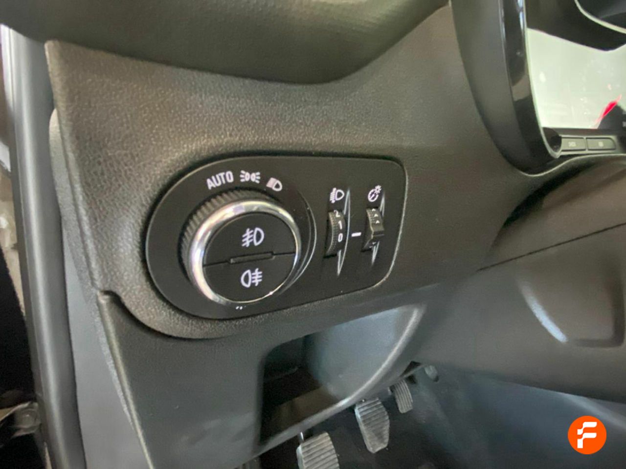 Foto Opel Crossland X 15
