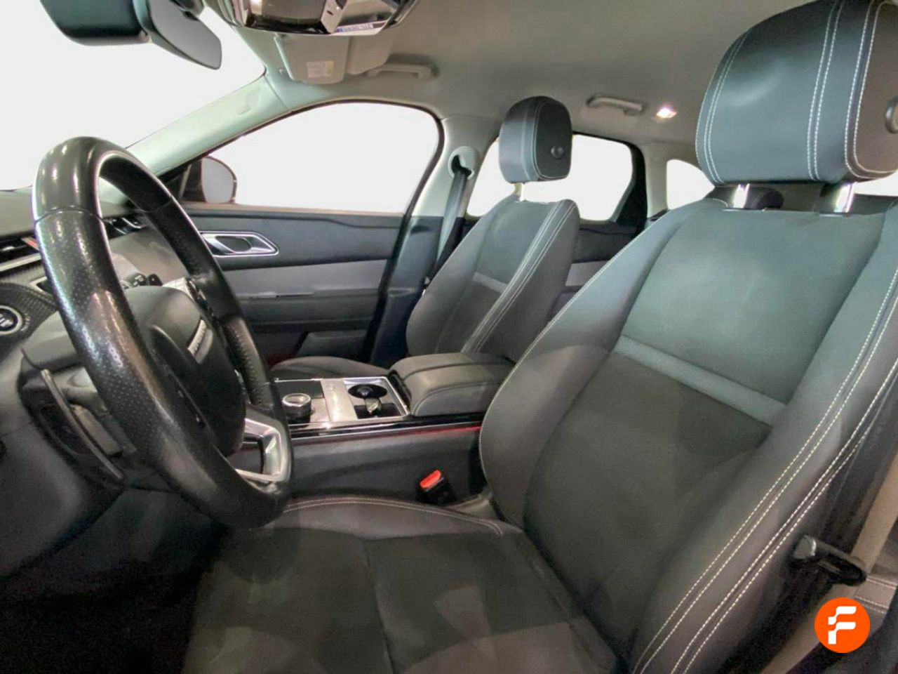 Foto Land-Rover Range Rover Velar 19