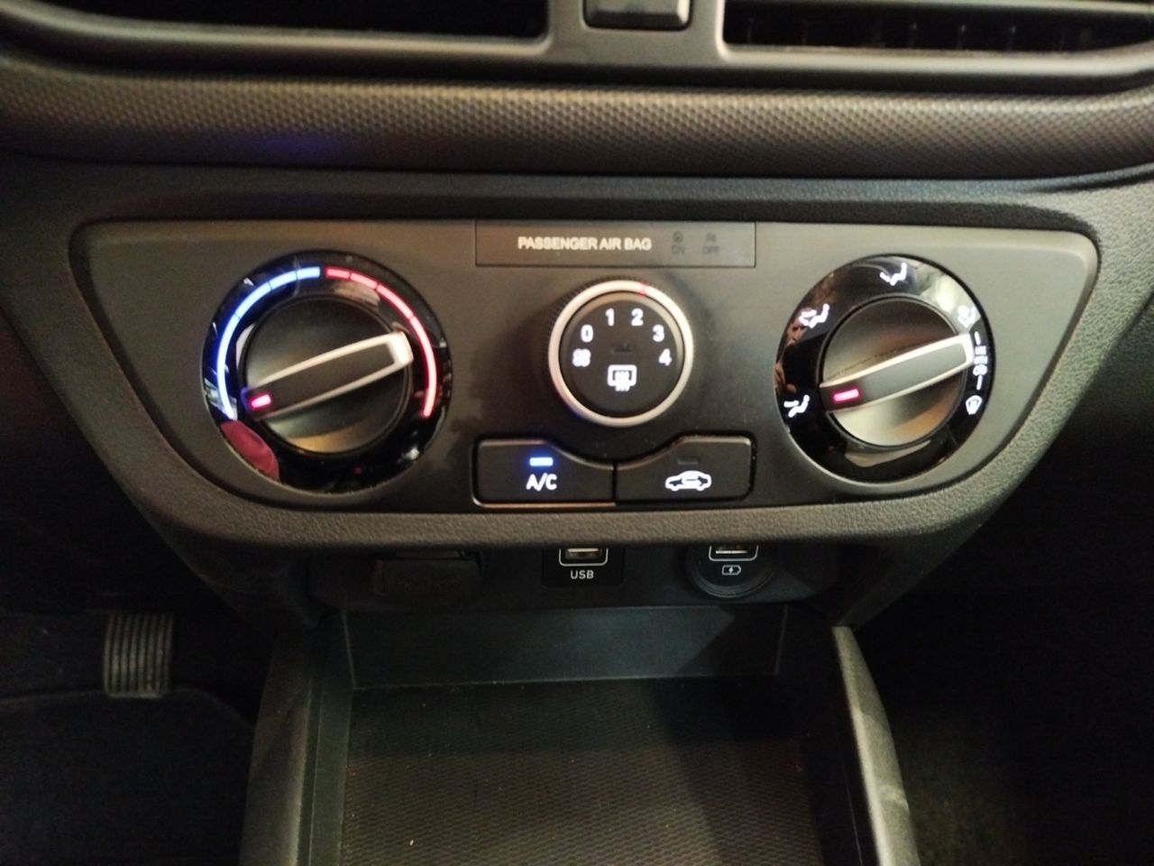 Foto Hyundai i10 17