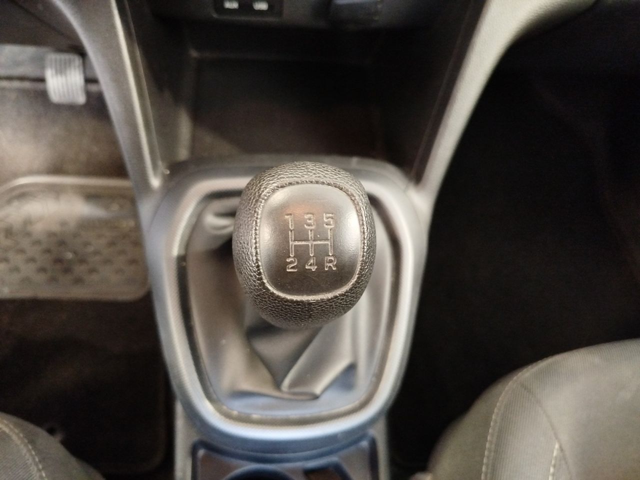 Foto Hyundai i10 12