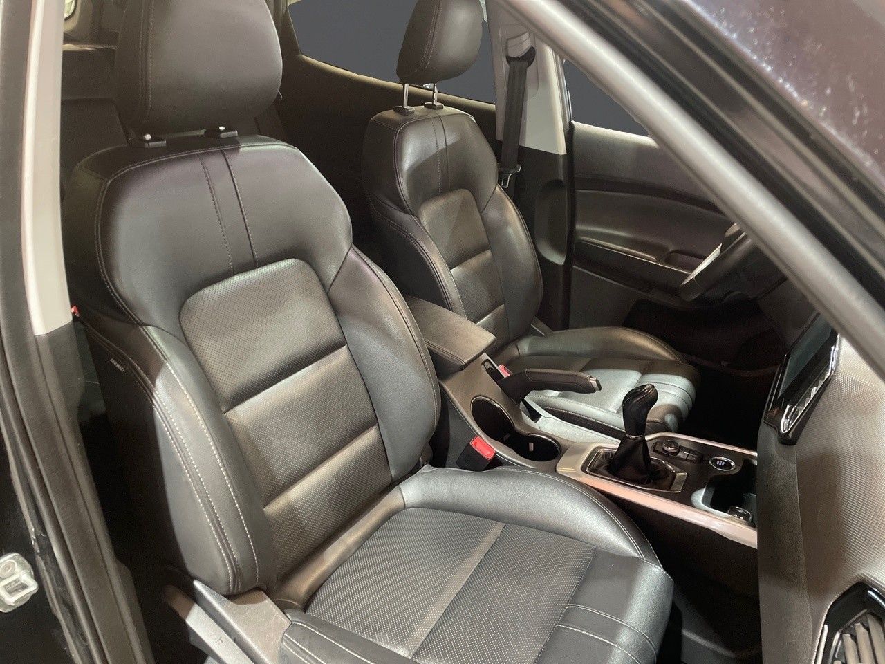 Foto DR Automobiles DR4 9