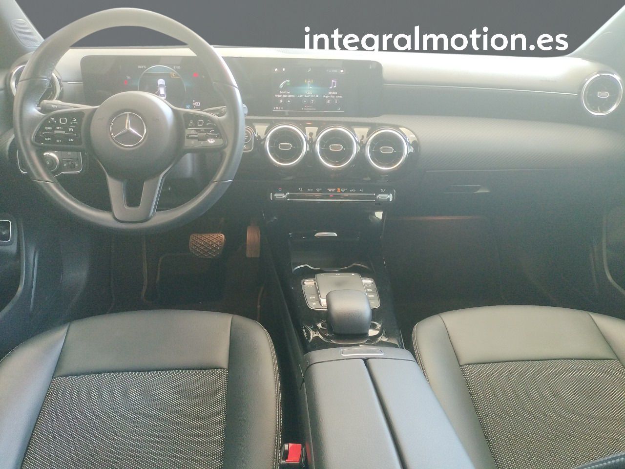 Foto Mercedes-Benz Clase CLA 22