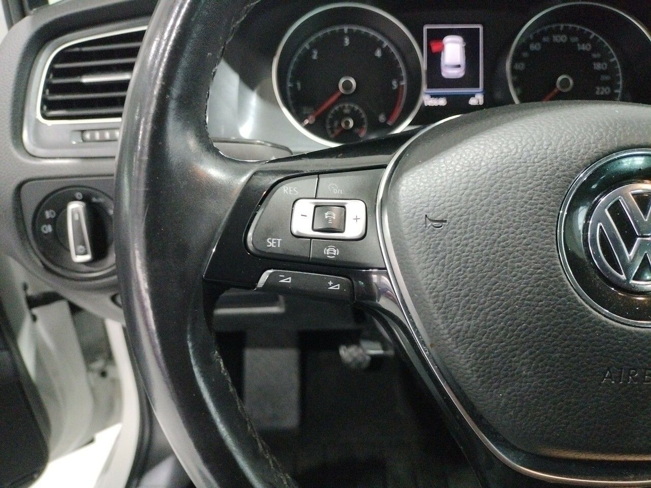 Foto Volkswagen Golf 12