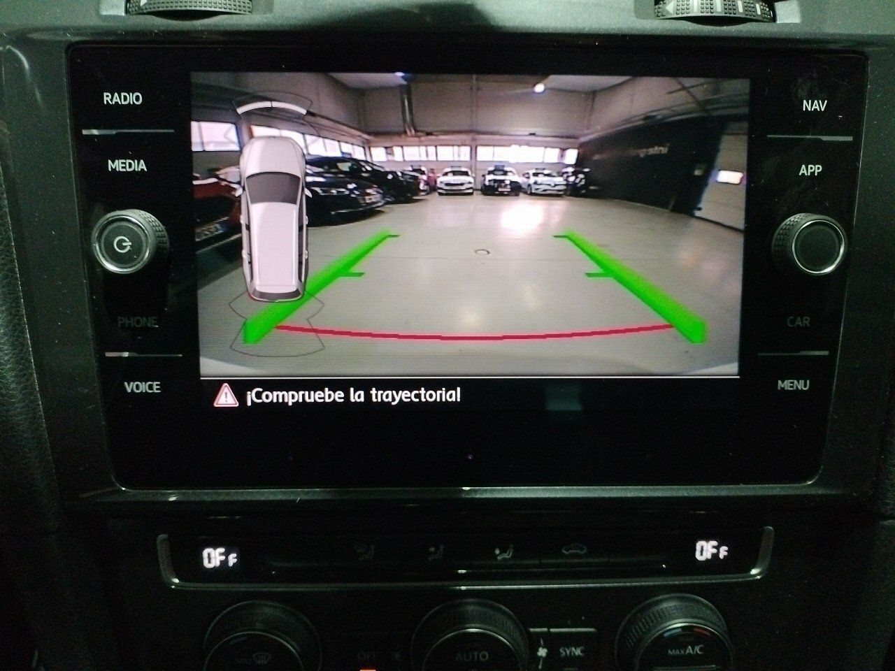 Foto Volkswagen Golf 16