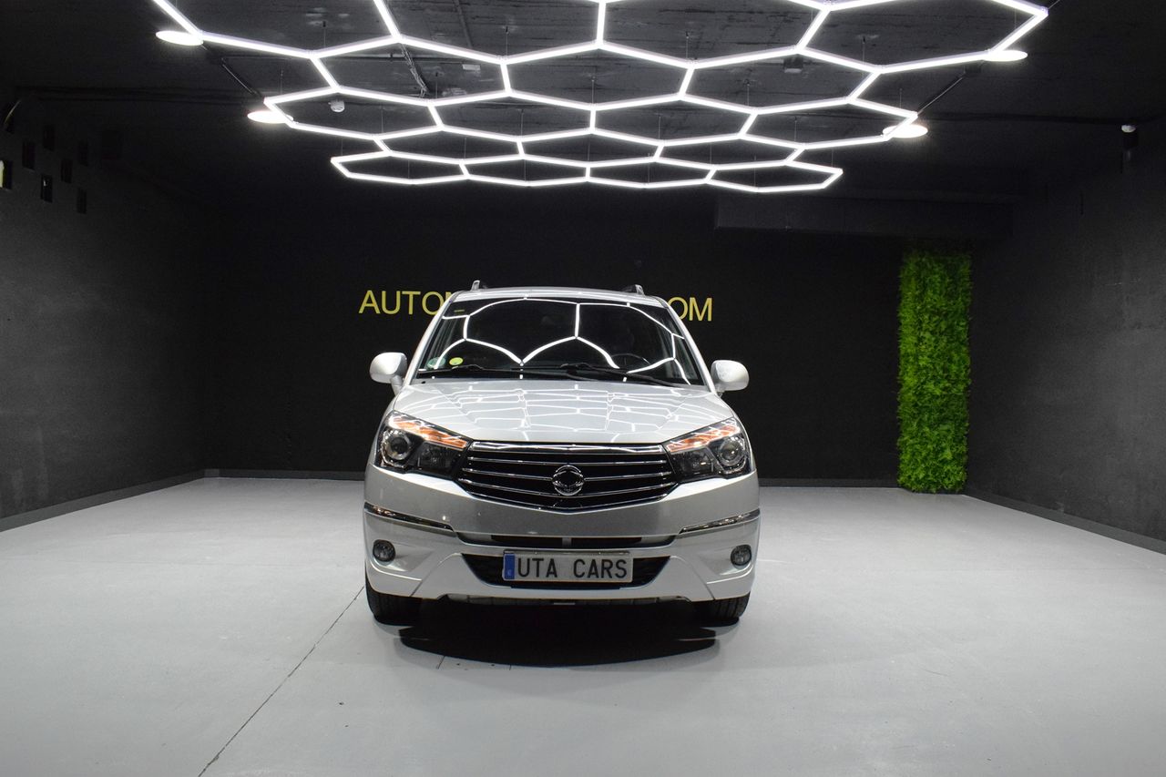 Foto SsangYong Rodius 3