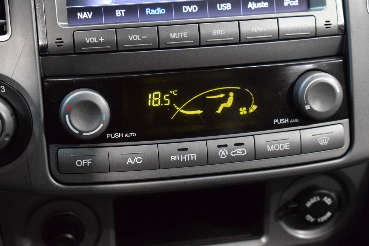 Foto SsangYong Rodius 13