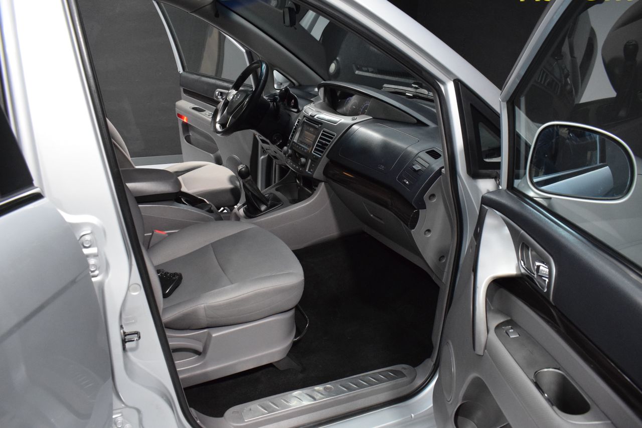 Foto SsangYong Rodius 20