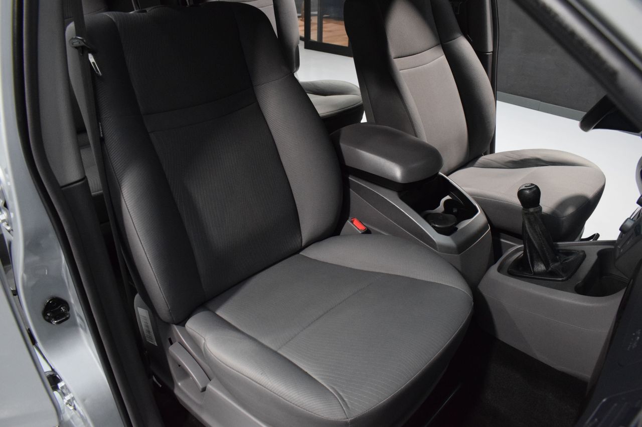 Foto SsangYong Rodius 21