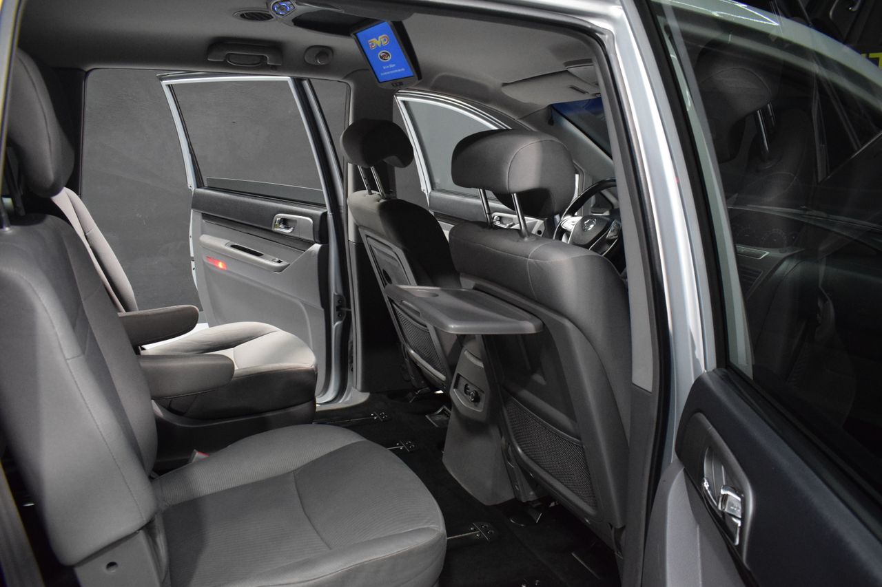 Foto SsangYong Rodius 25