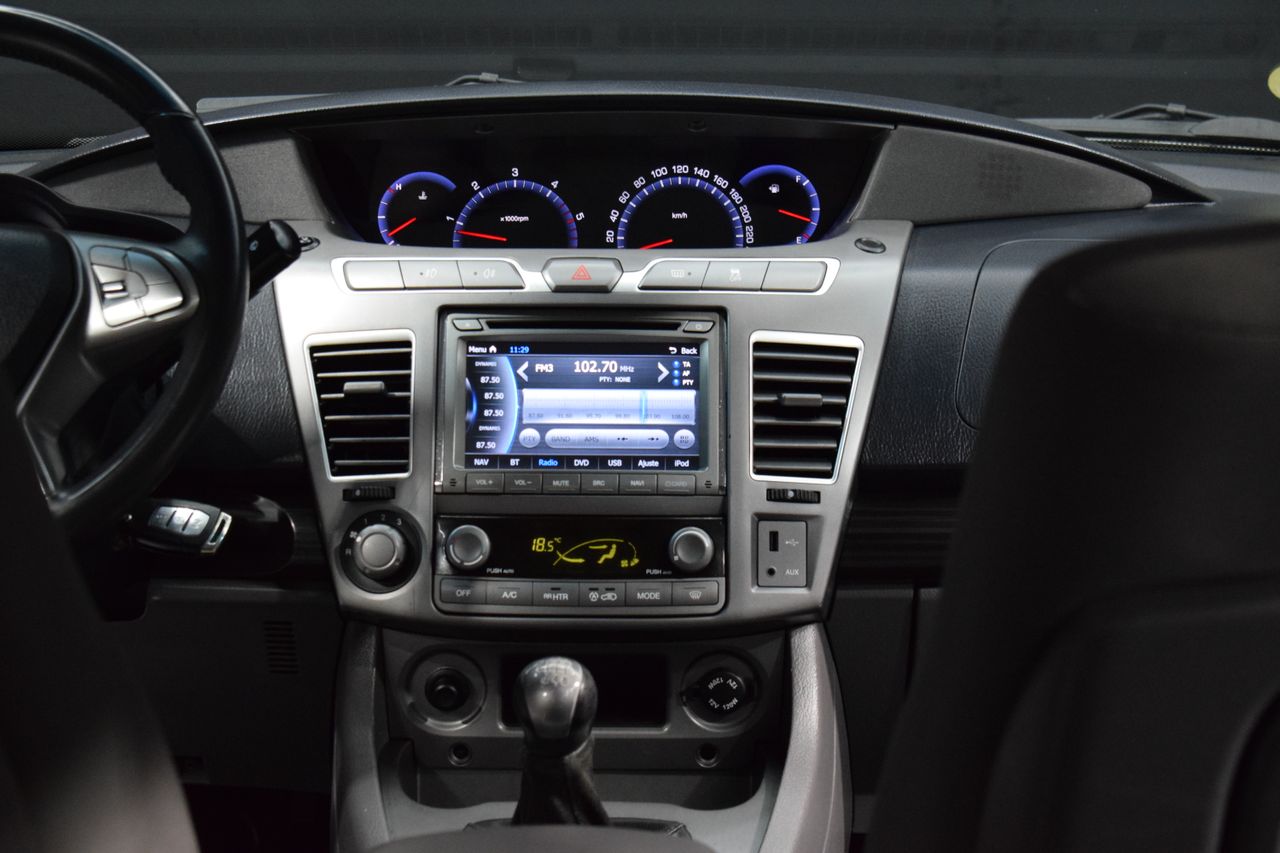 Foto SsangYong Rodius 31