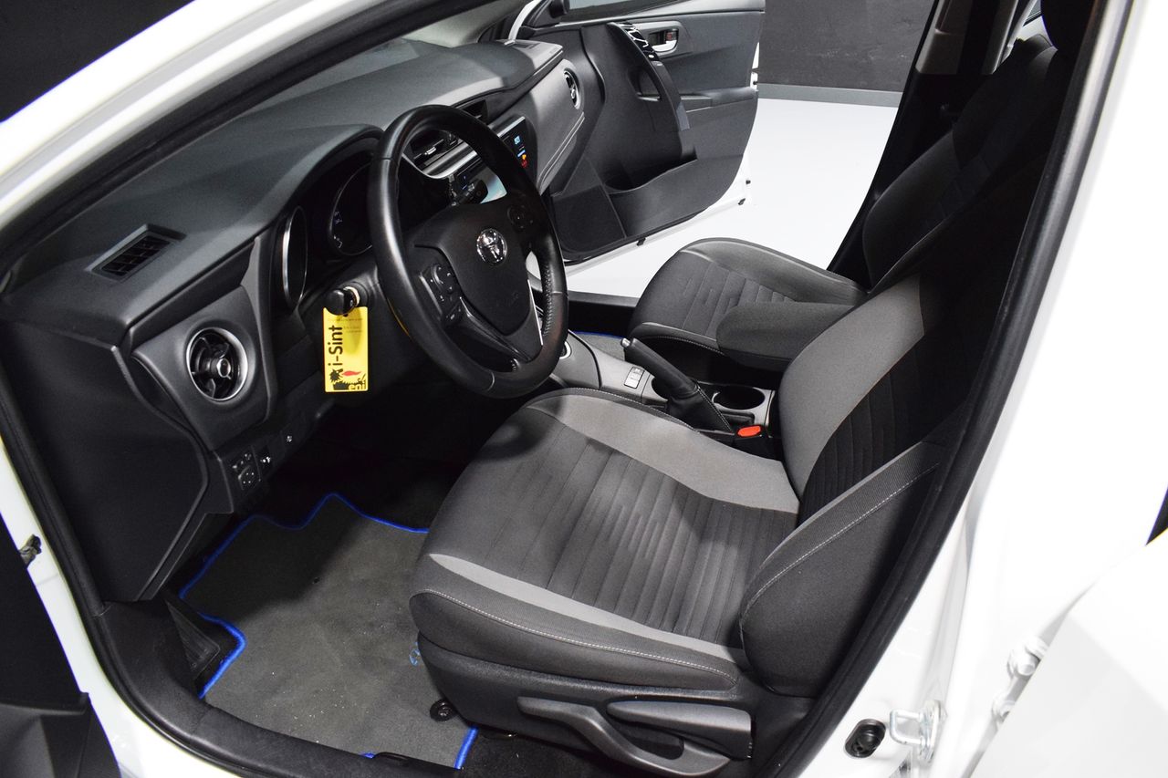 Foto Toyota Auris 7