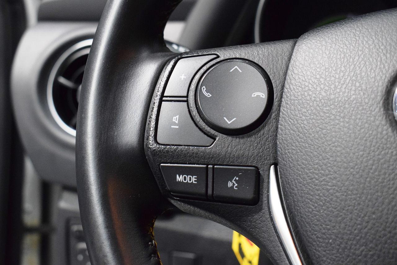 Foto Toyota Auris 24