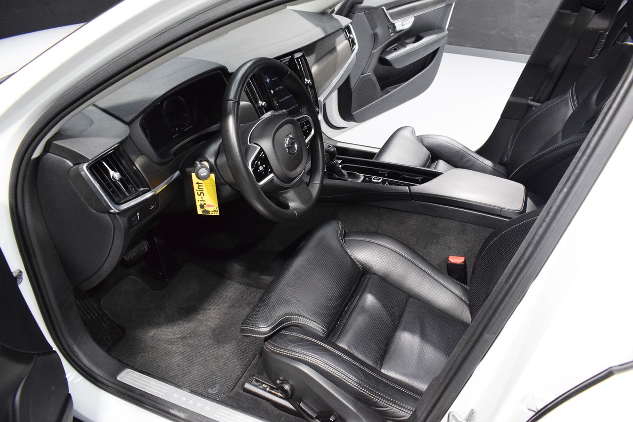 Foto Volvo V90 10