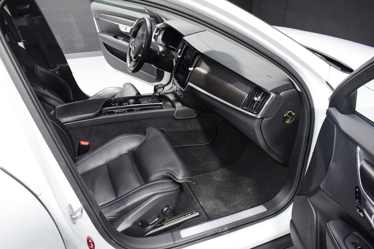 Foto Volvo V90 13
