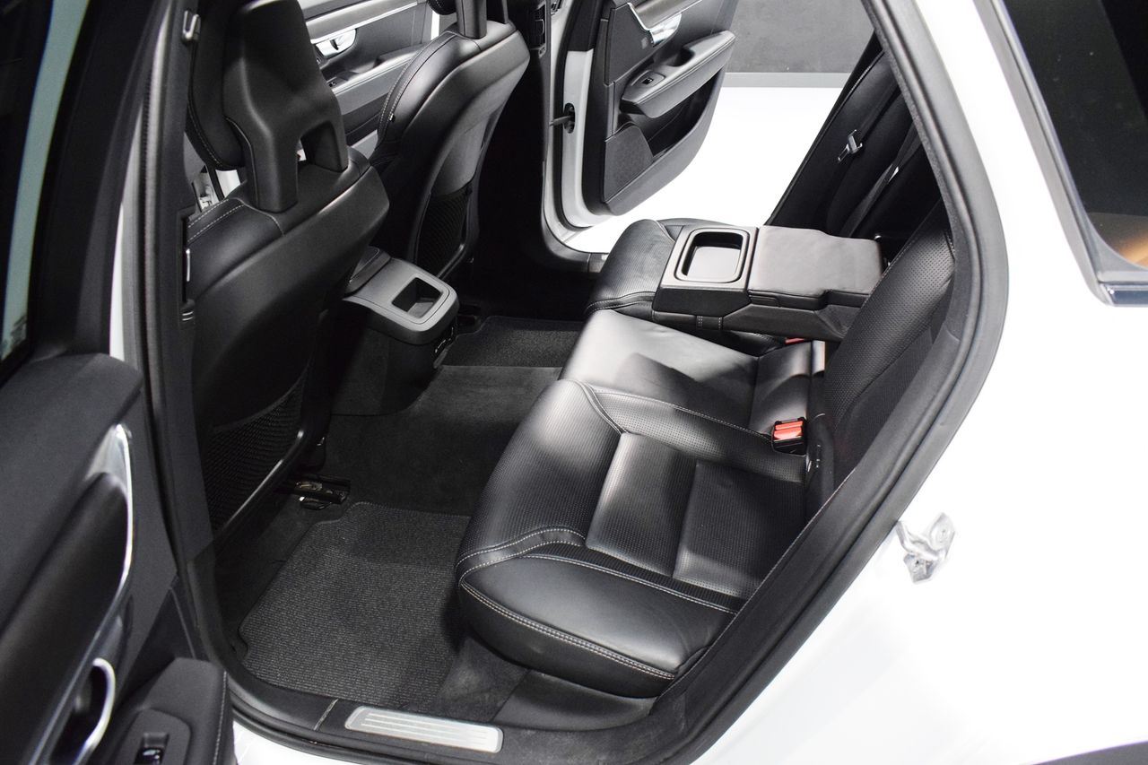 Foto Volvo V90 19