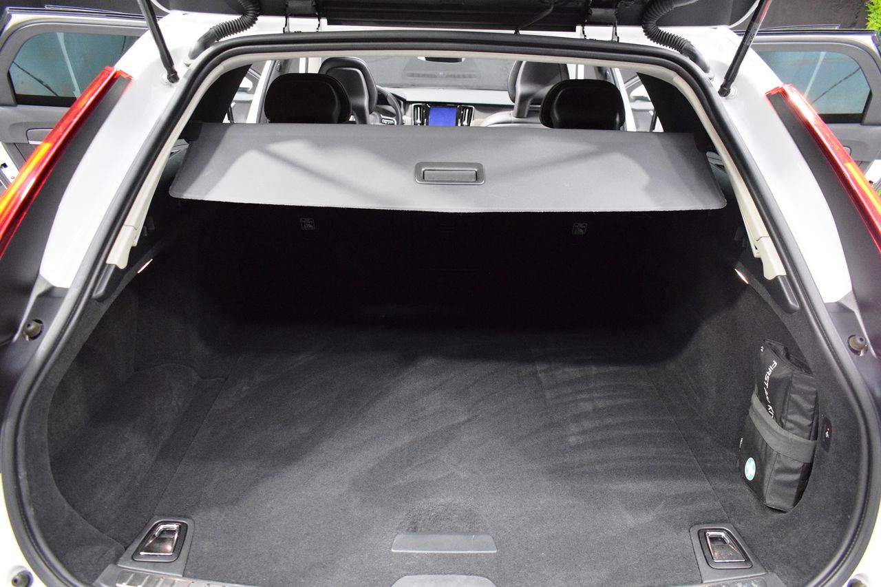 Foto Volvo V90 24