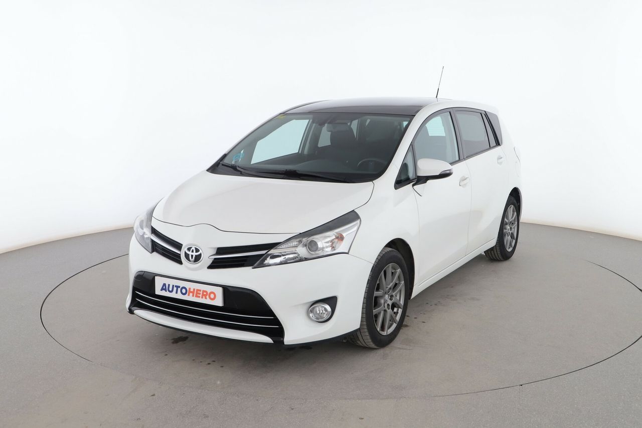 Foto Toyota Corolla Verso 1