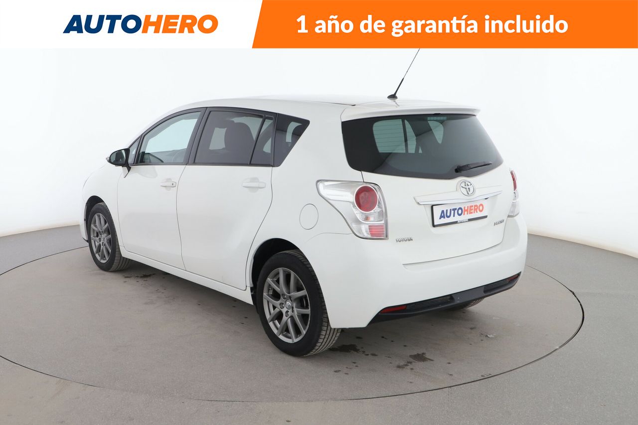 Foto Toyota Corolla Verso 4