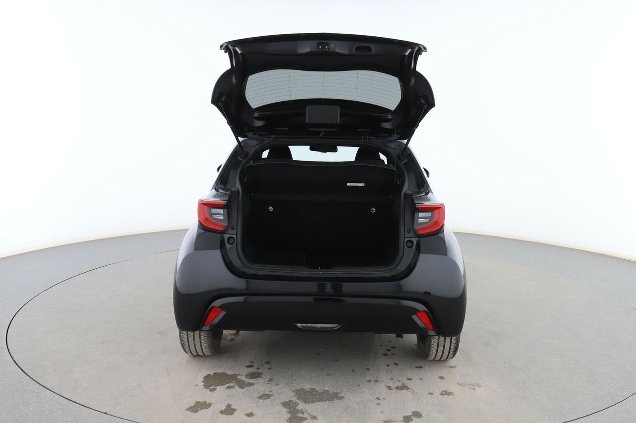 Foto Toyota Yaris 16