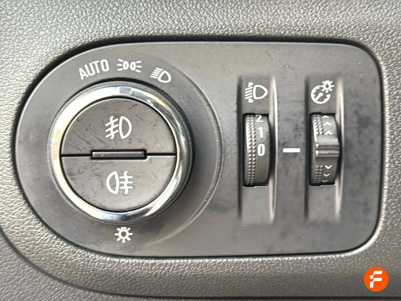 Foto Opel CrossLand 14