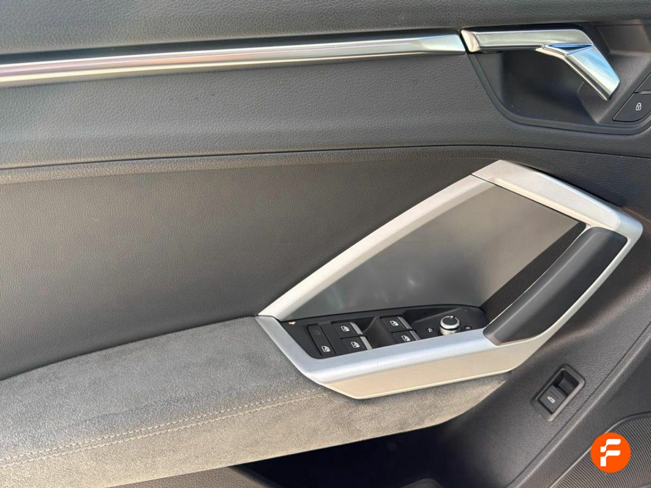 Foto Audi Q3 24