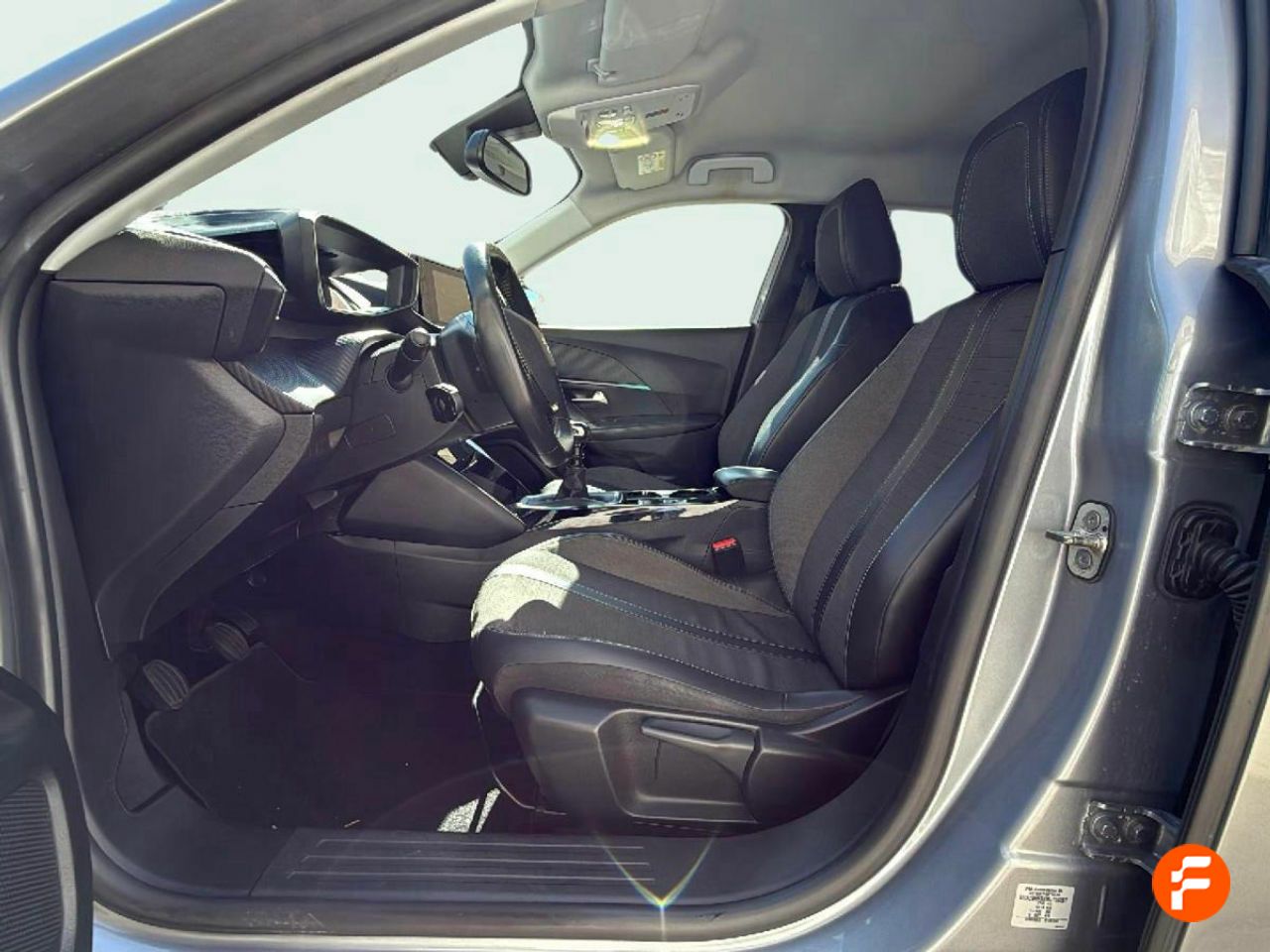 Foto Peugeot 2008 14