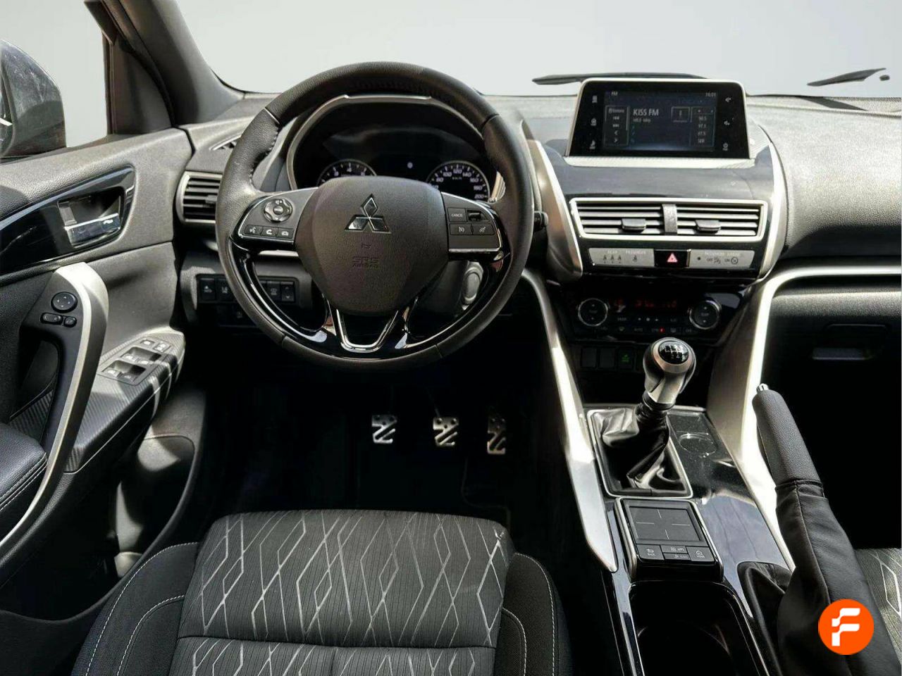 Foto Mitsubishi Eclipse Cross 8
