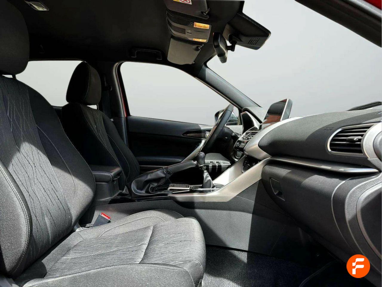 Foto Mitsubishi Eclipse Cross 24