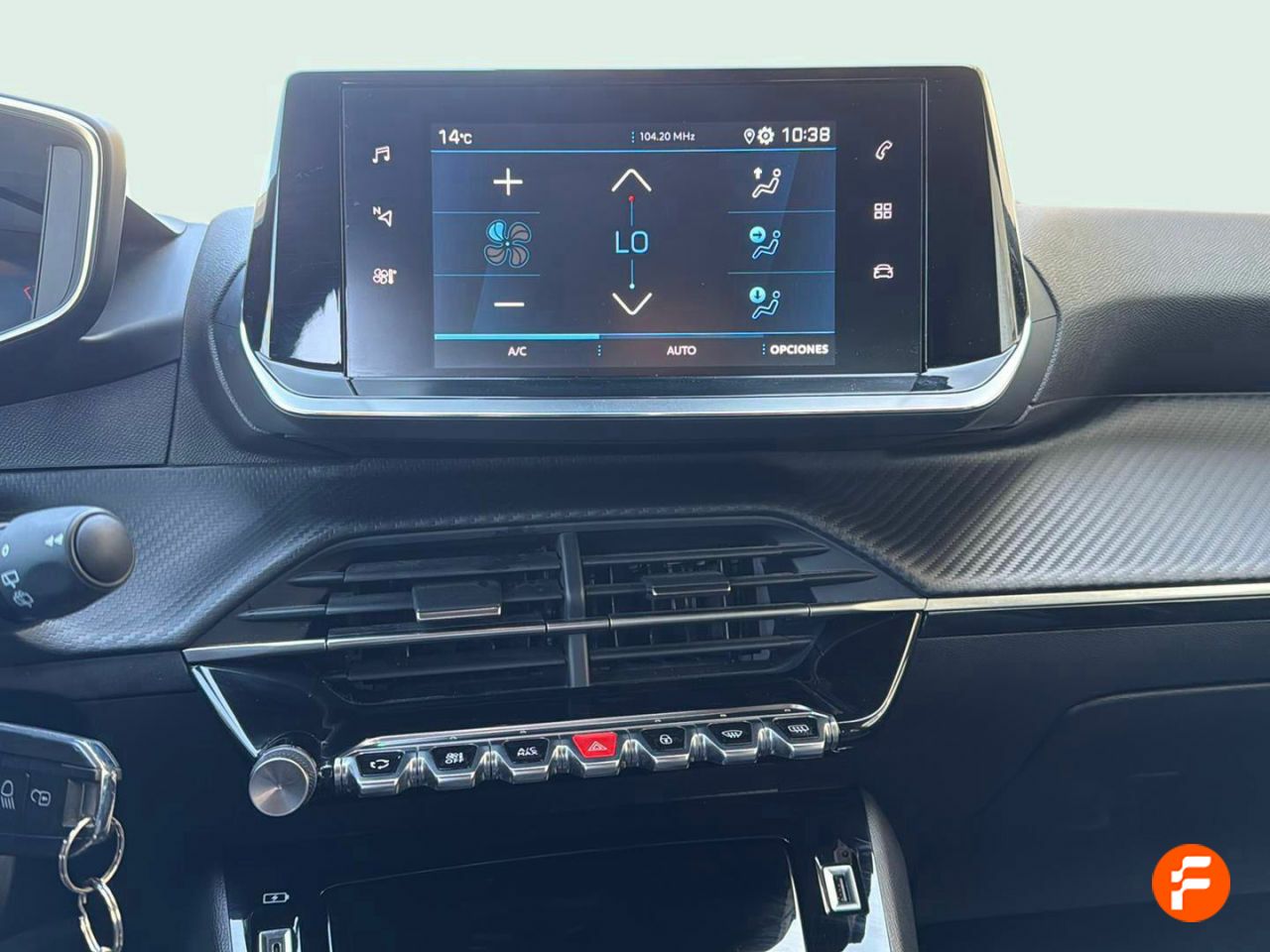 Foto Peugeot 2008 11
