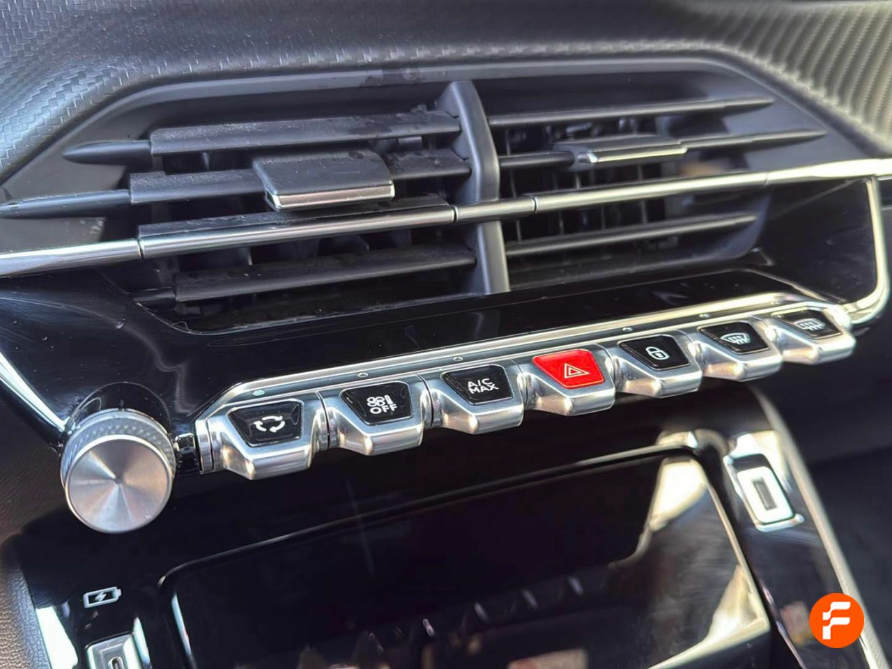 Foto Peugeot 2008 13