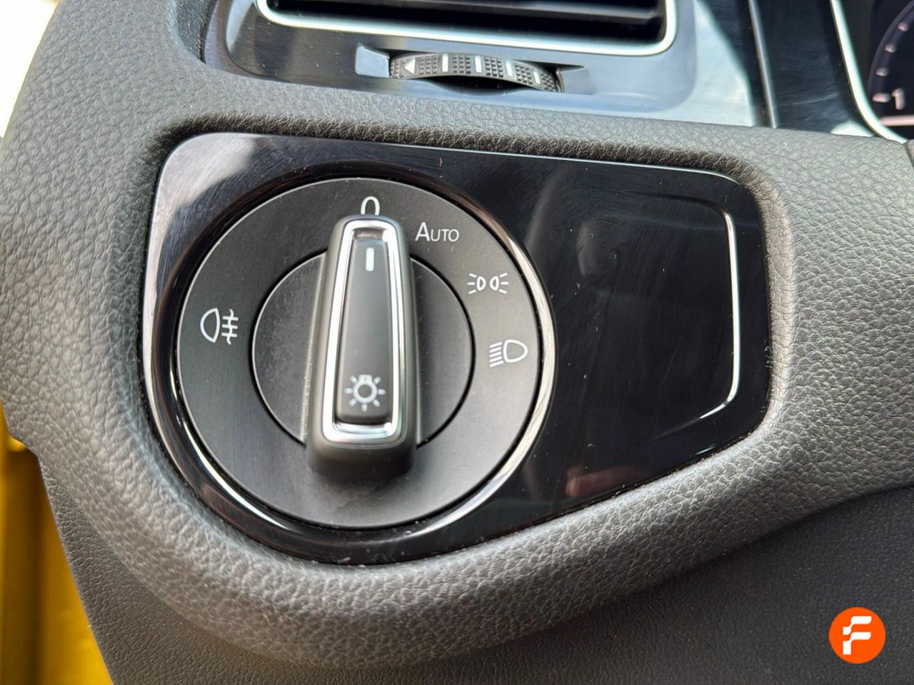 Foto Volkswagen Golf 20