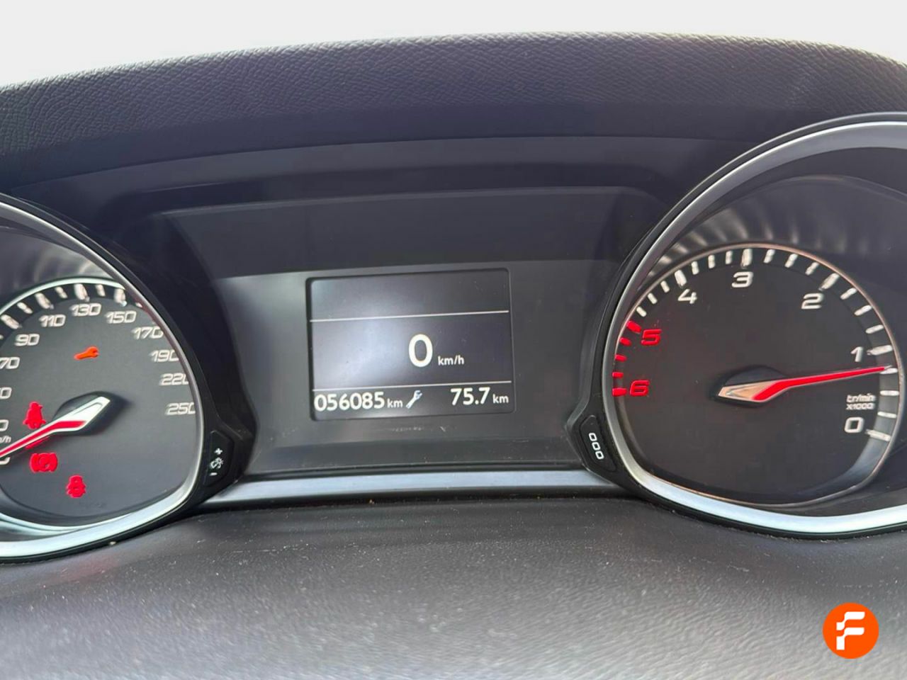 Foto Peugeot 308 8