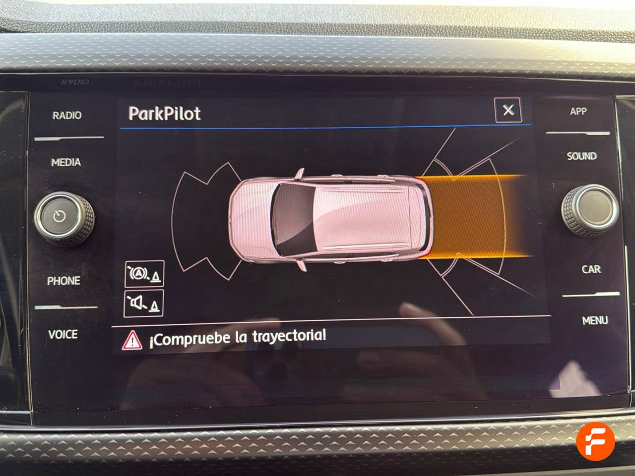 Foto Volkswagen T-Cross 12