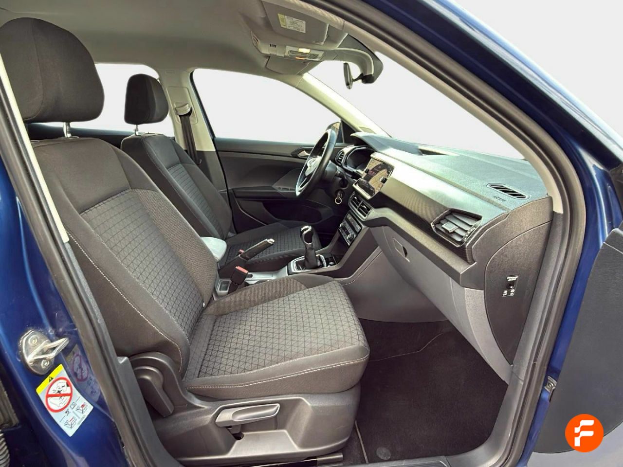 Foto Volkswagen T-Cross 16