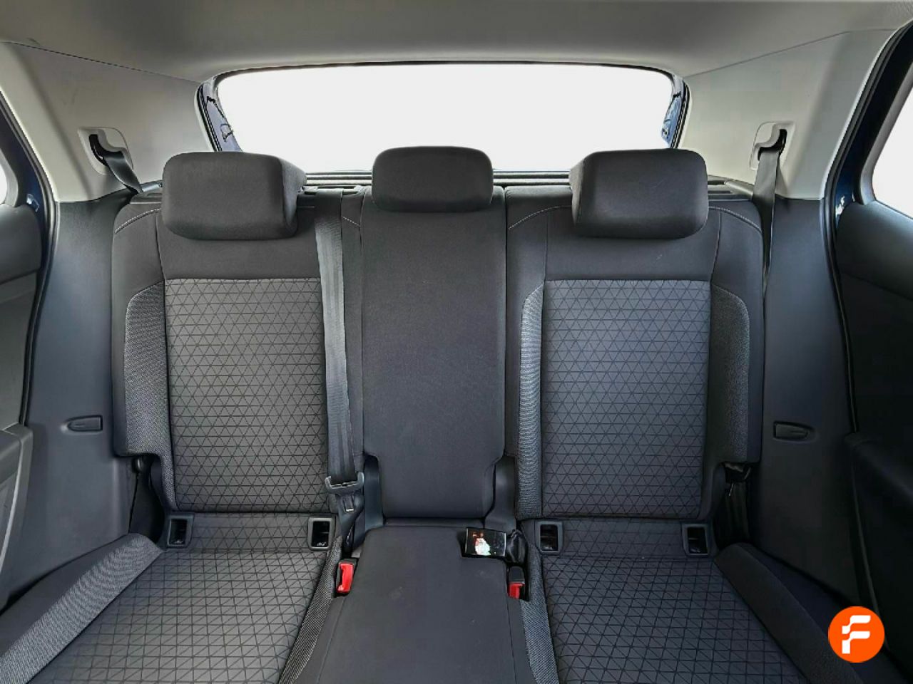 Foto Volkswagen T-Cross 17