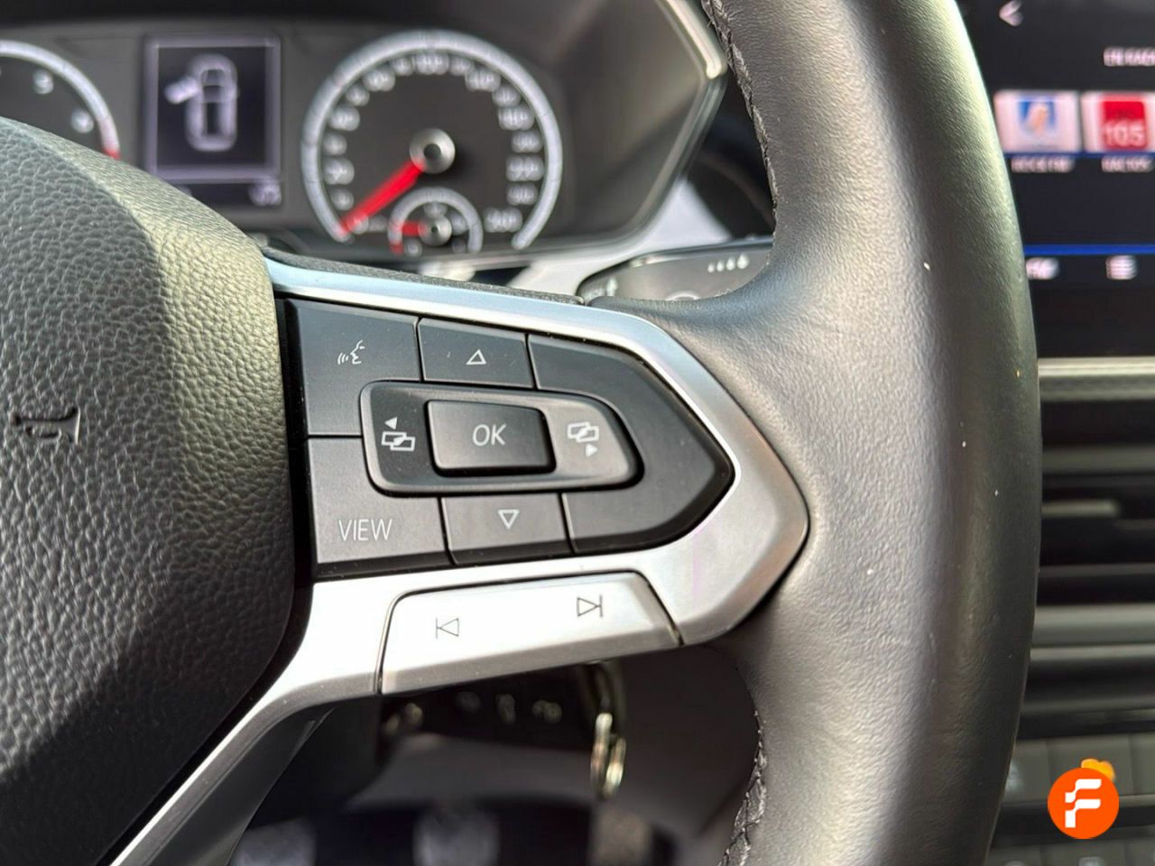 Foto Volkswagen T-Cross 19