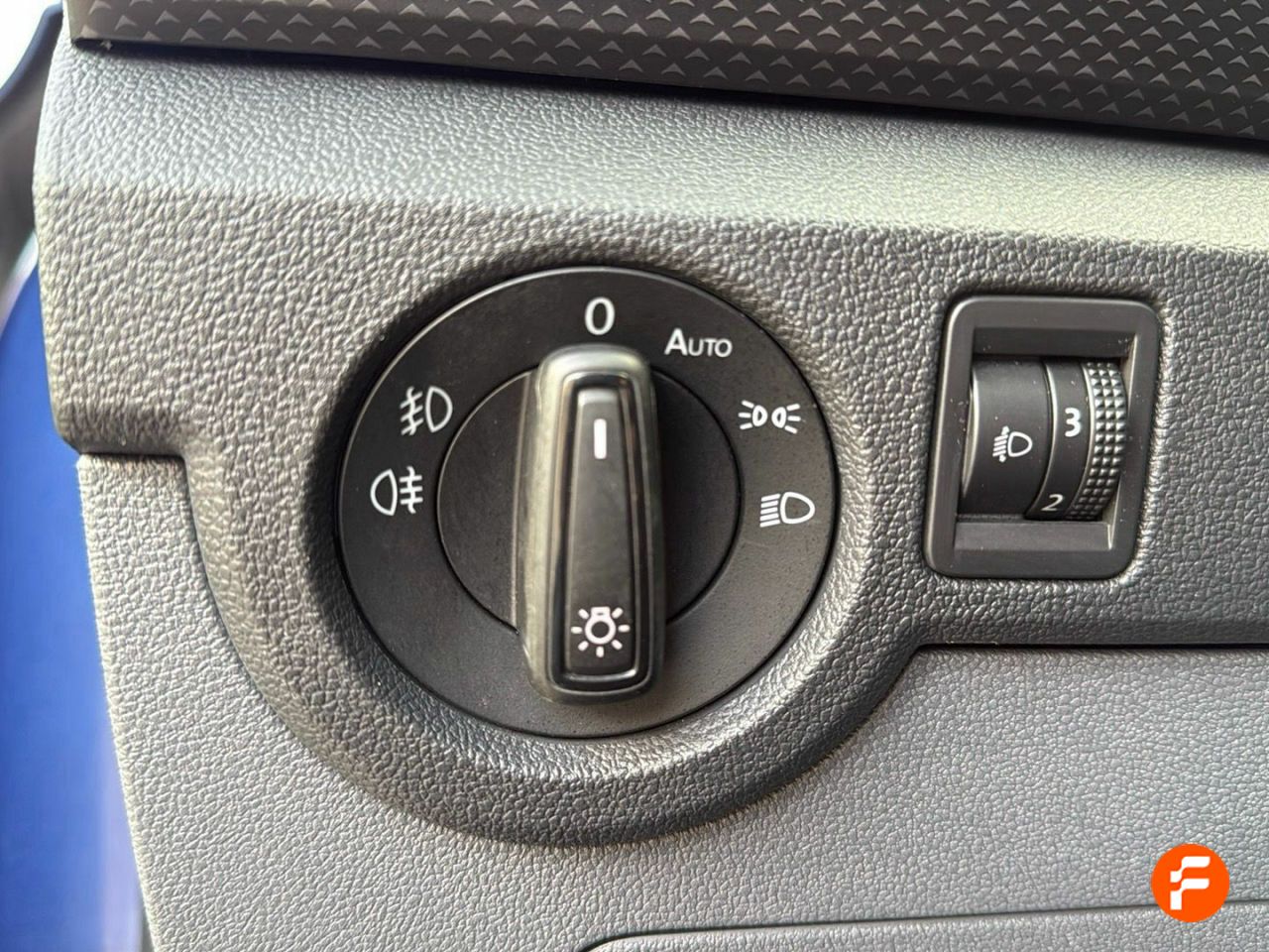 Foto Volkswagen T-Cross 23