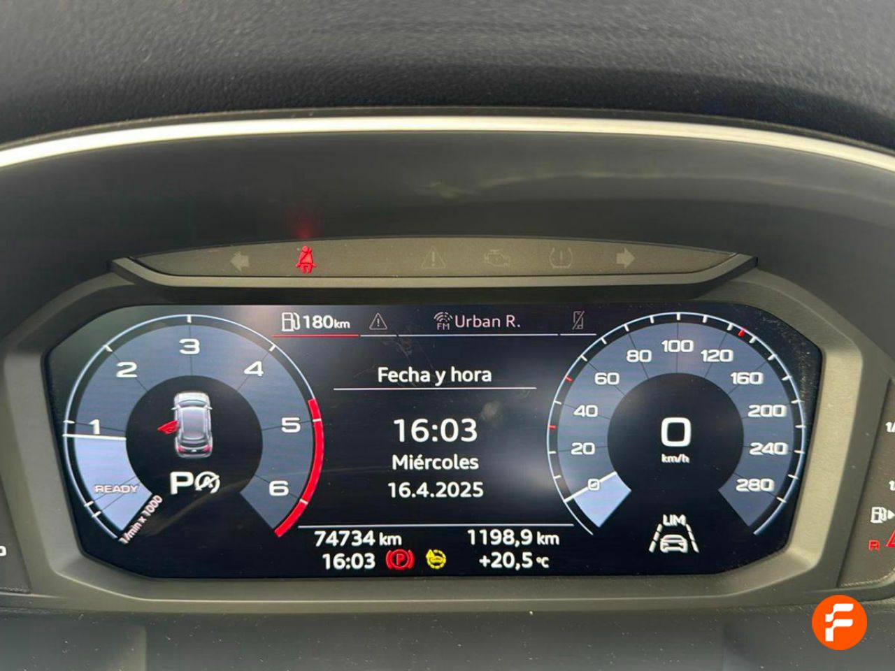 Foto Audi Q3 8