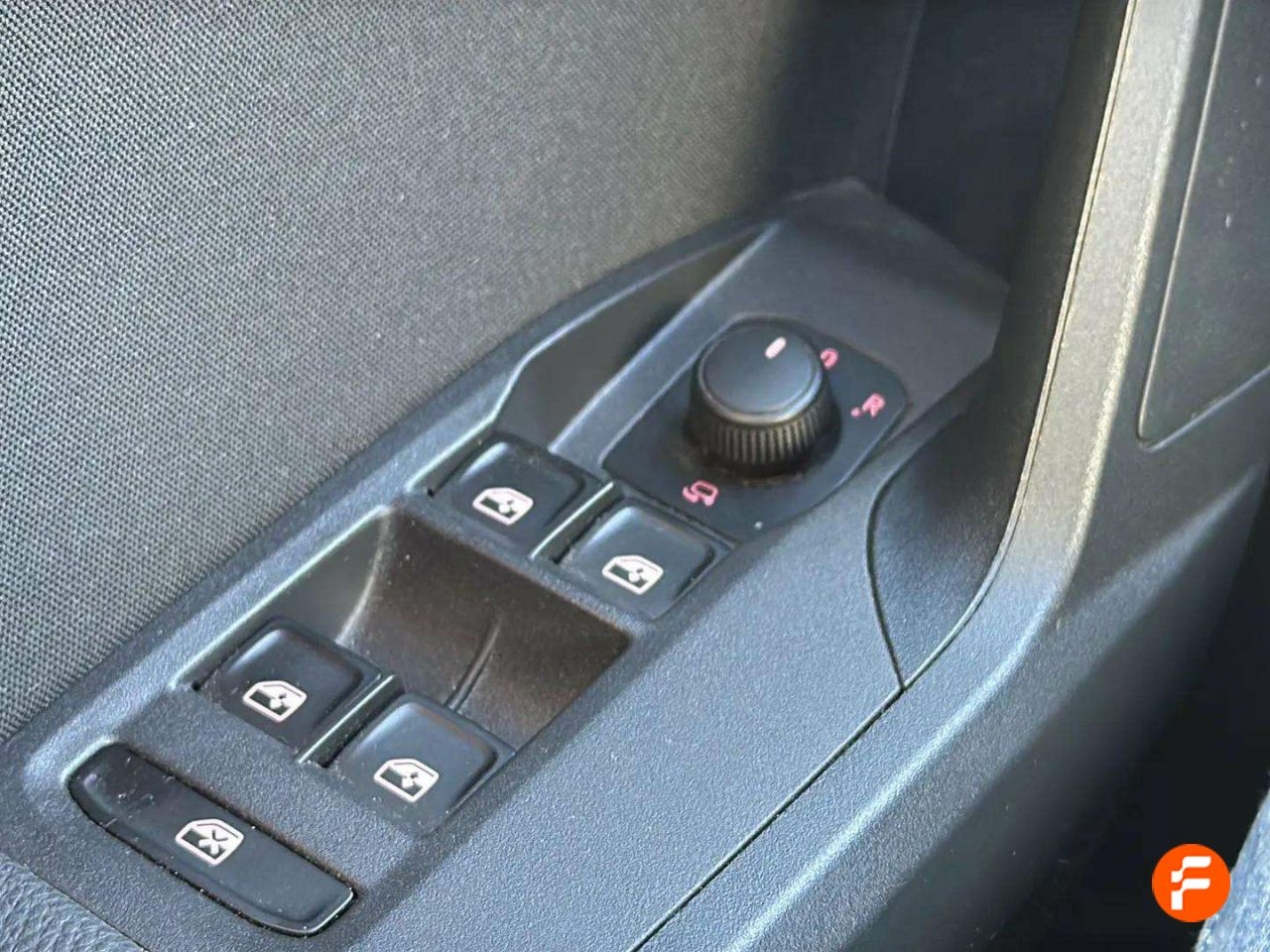 Foto Seat Arona 24