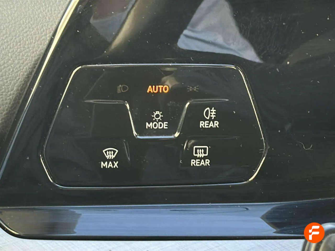 Foto Volkswagen Golf 19