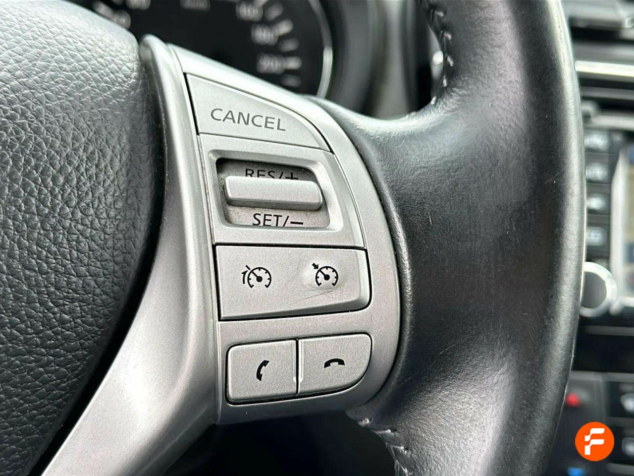 Foto Nissan Pulsar 14