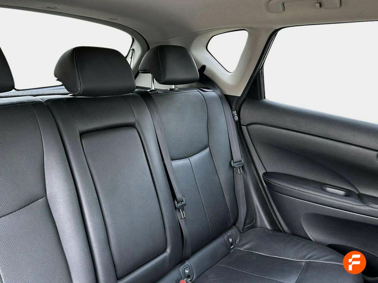 Foto Nissan Pulsar 24