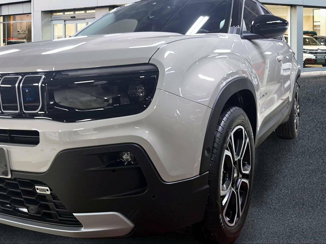 Foto Jeep Avenger 13