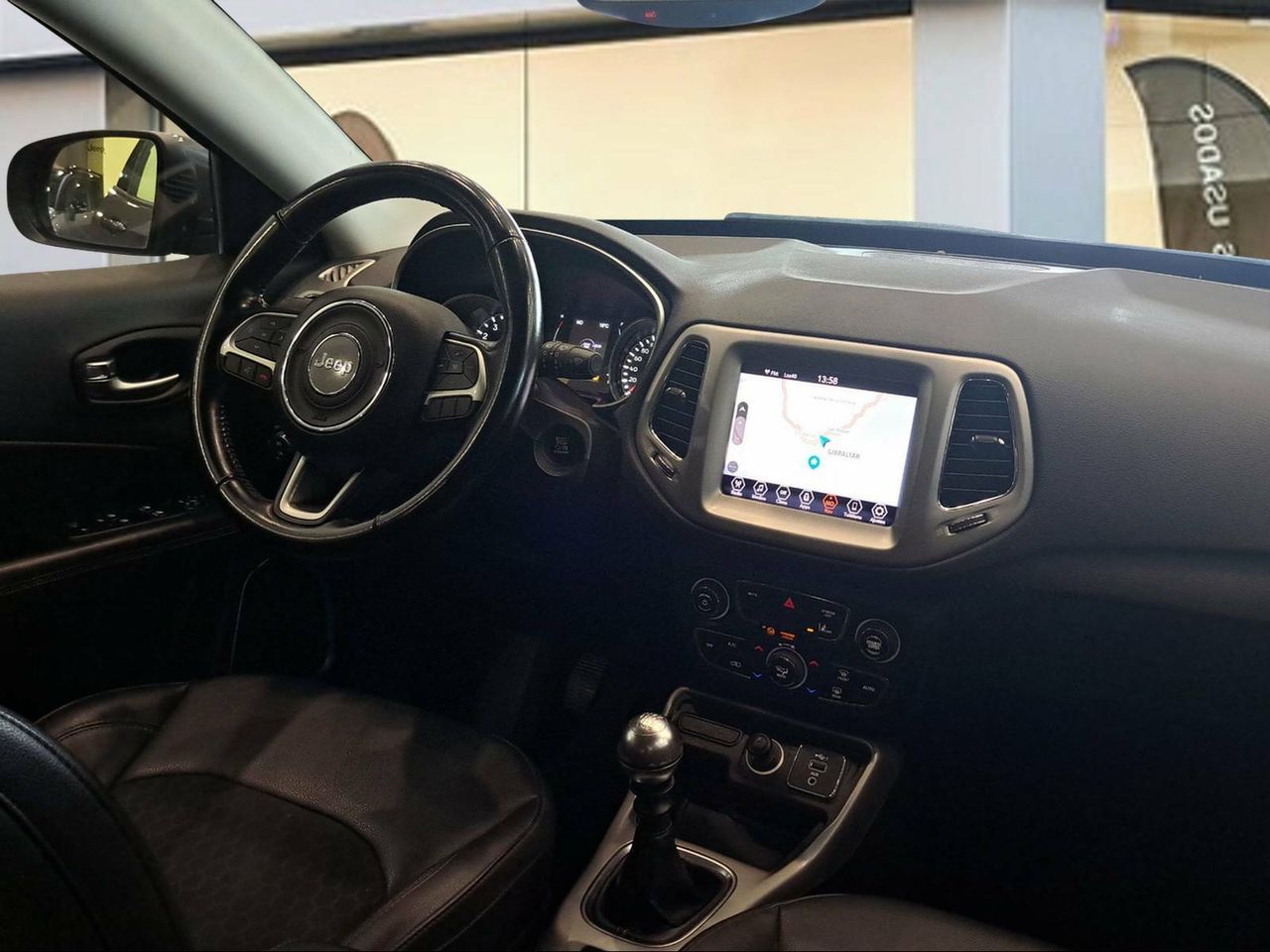 Foto Jeep Compass 15