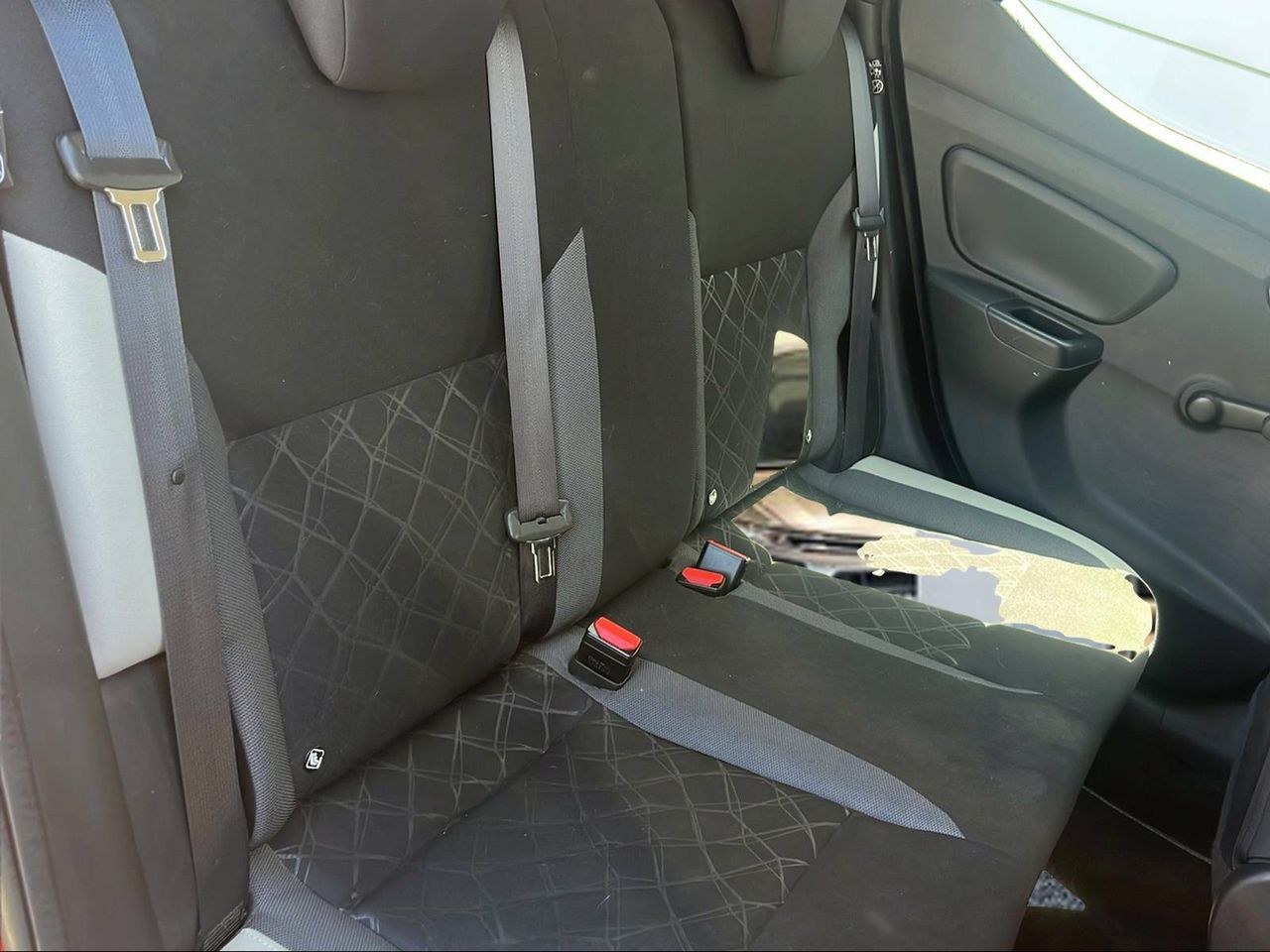 Foto Nissan Micra 16
