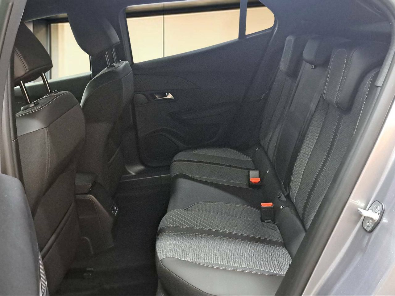 Foto Peugeot 2008 10
