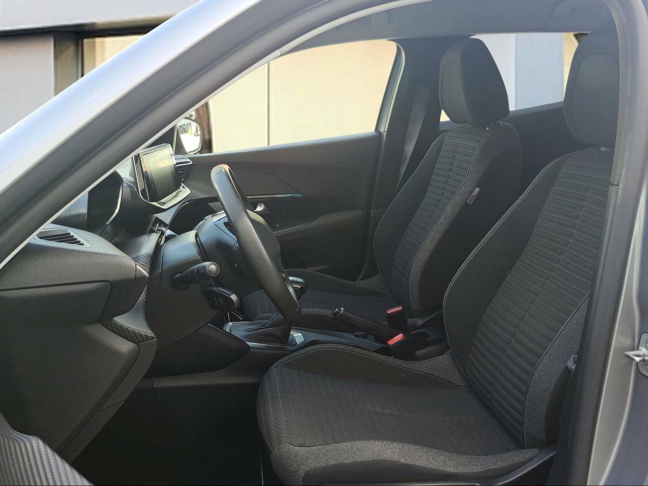 Foto Peugeot 2008 9