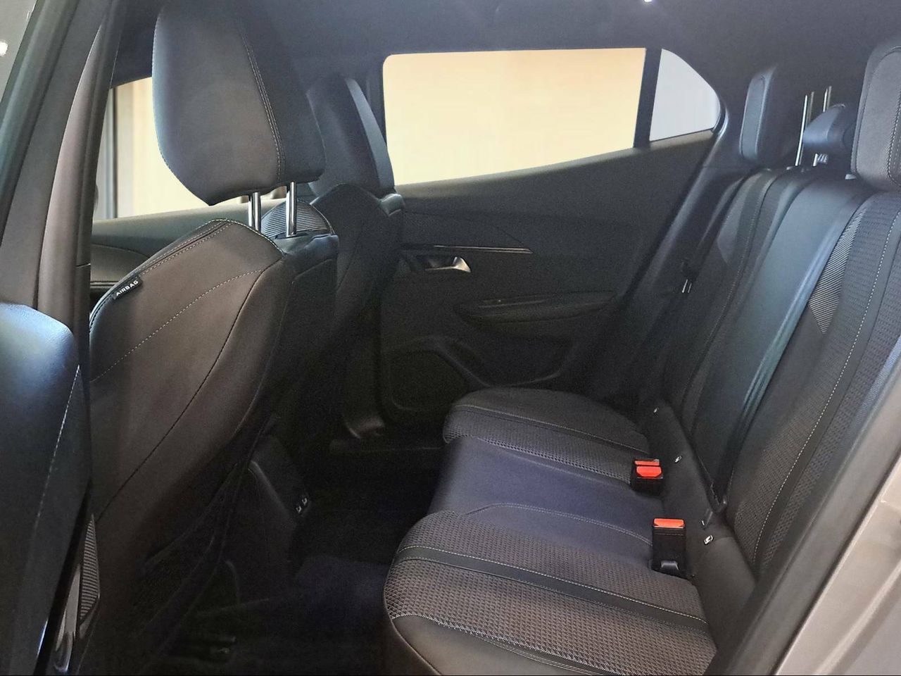 Foto Peugeot 2008 10