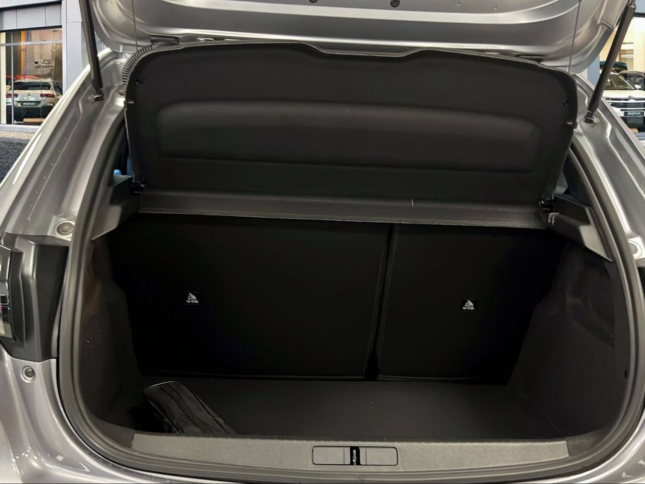Foto Peugeot 208 6